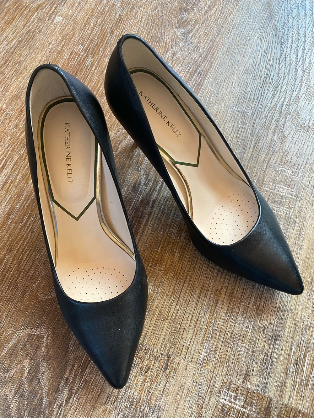 Katherine Kelly Black leather Pointed-Toe Heel Pumps size 7